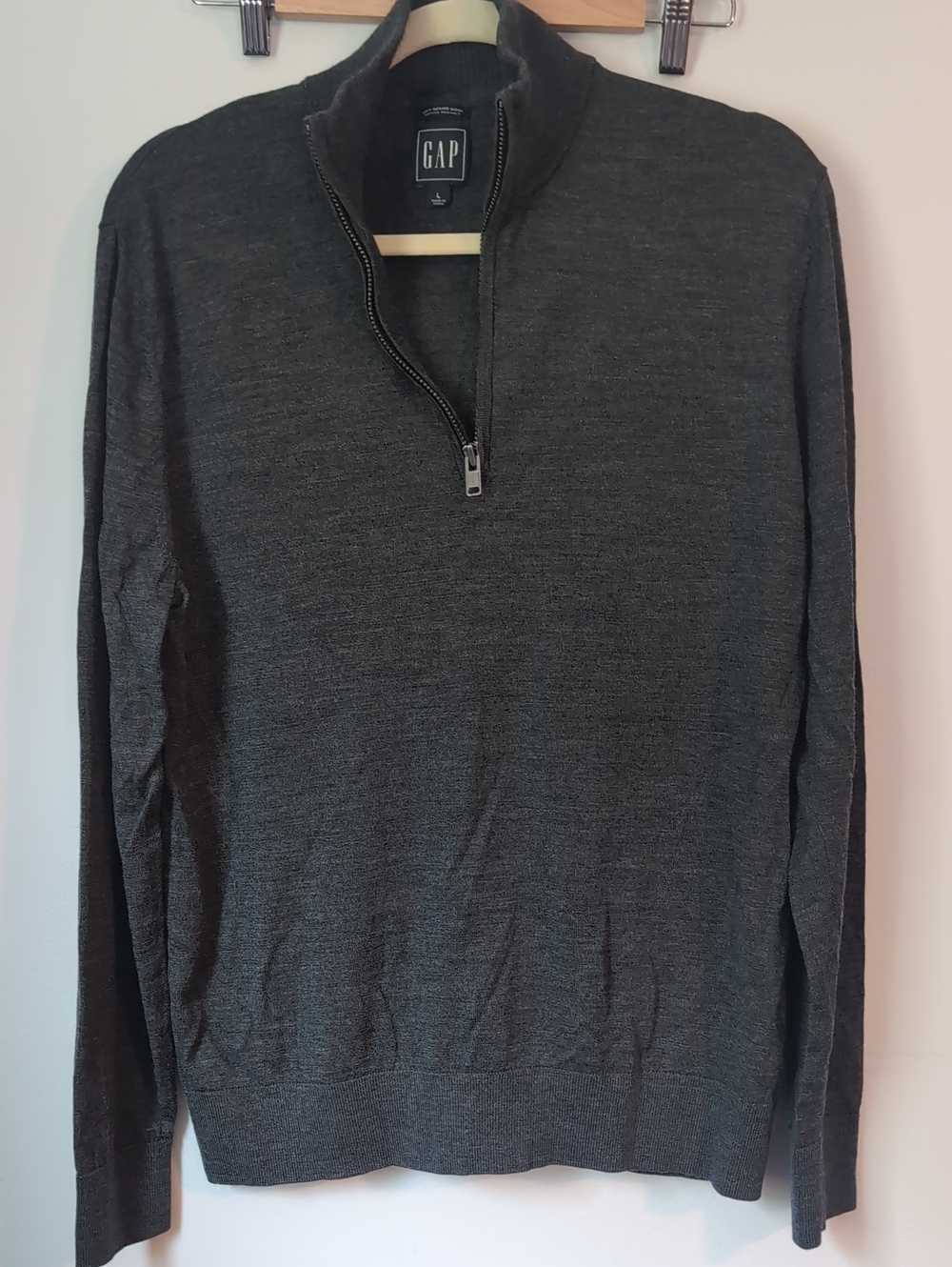 GAP Men's Charcoal 100% Merino Wool Sweater